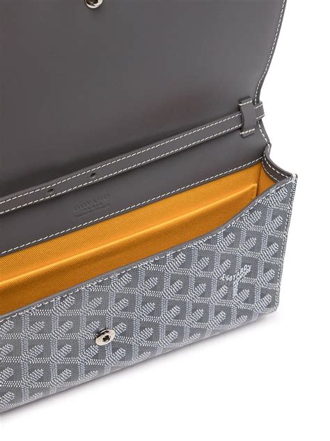 goyard clutch size|Goyard clutch bag.